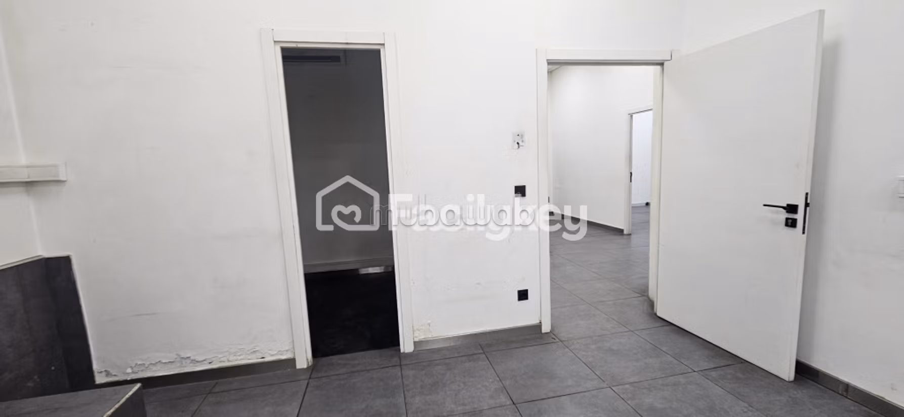 Commercial space of 501 m² in Casablanca