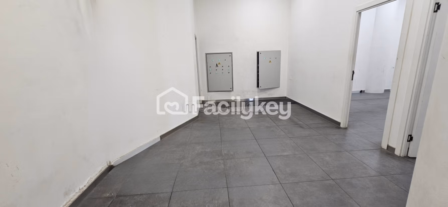 Commercial space of 501 m² in Casablanca