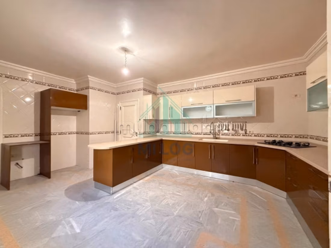 A vendre une Villa de 436 m² à la Nouvelle Medina