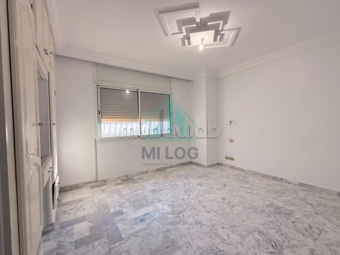 A vendre une Villa de 436 m² à la Nouvelle Medina
