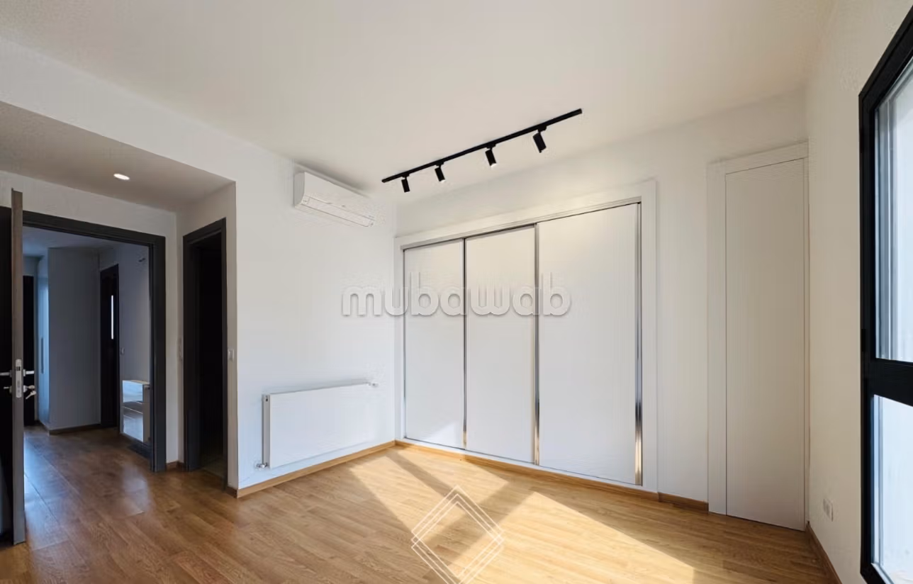 Villa with pool 5 minutes walk from the beach