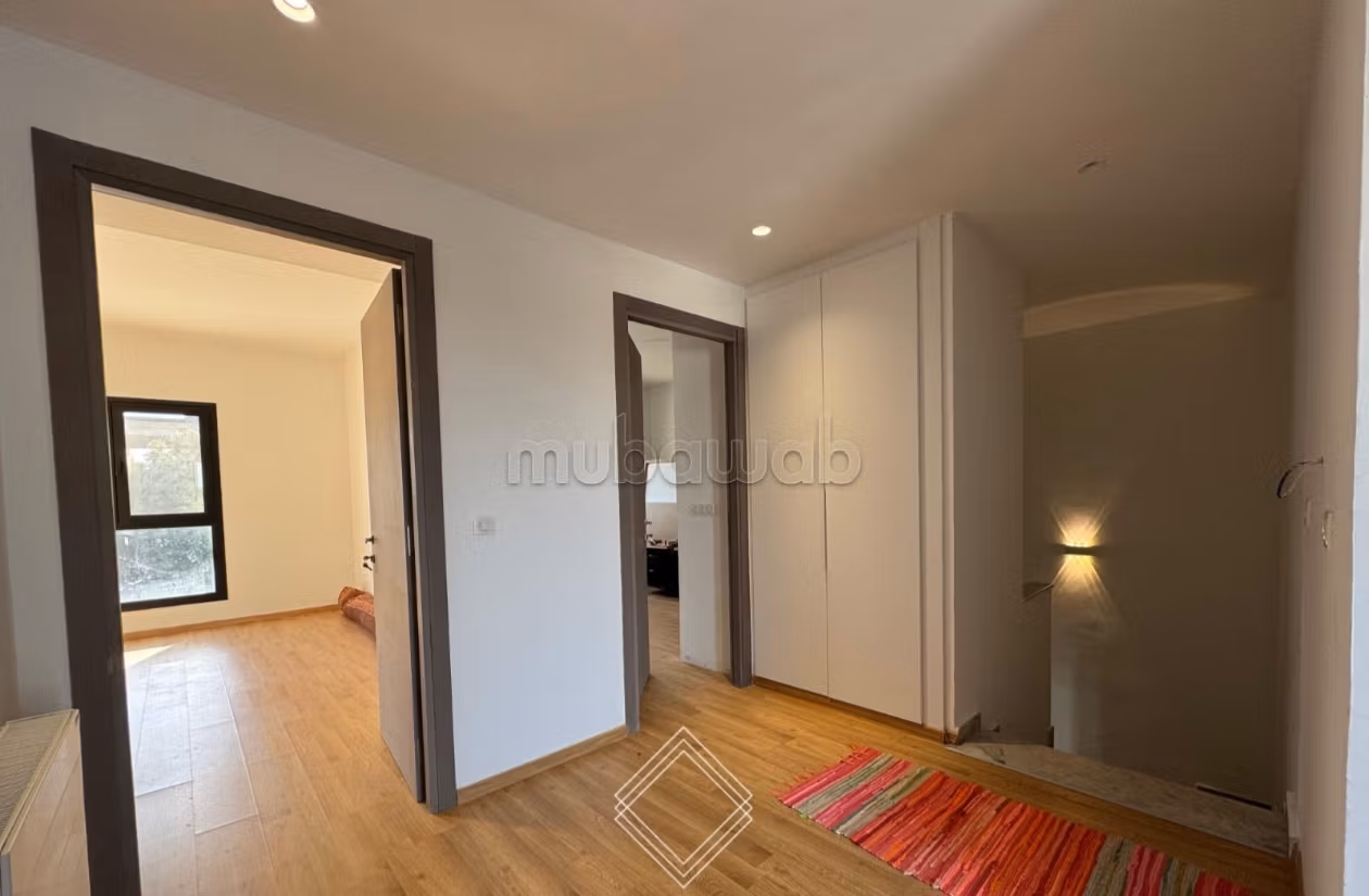 Villa with pool 5 minutes walk from the beach