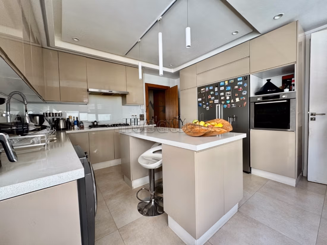 Appartement 193 m² f Anfa — 17