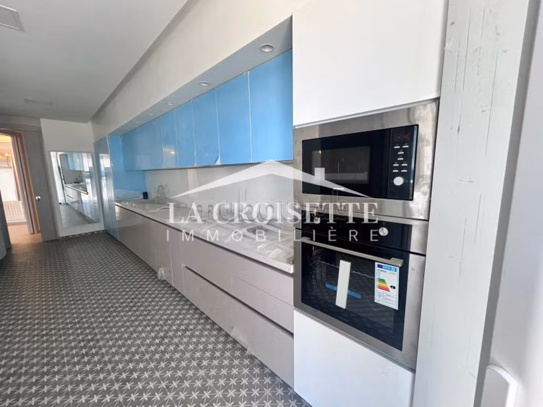 S3 apartment with sea view in Gammarth