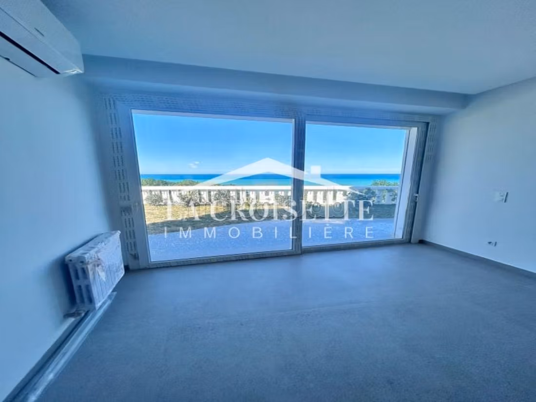 S3 apartment with sea view in Gammarth