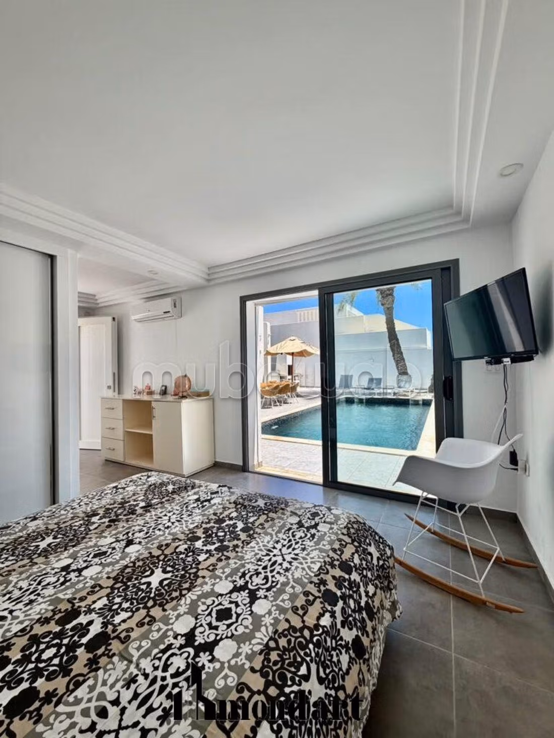 Villa Flamingo Beach within walking distance