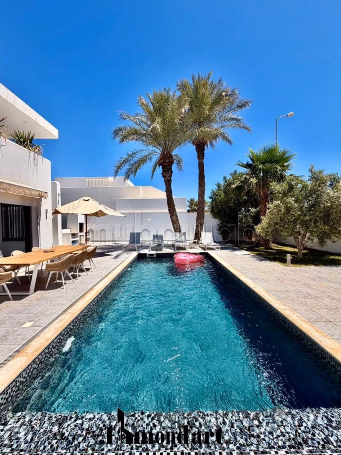 Villa Flamingo Beach within walking distance