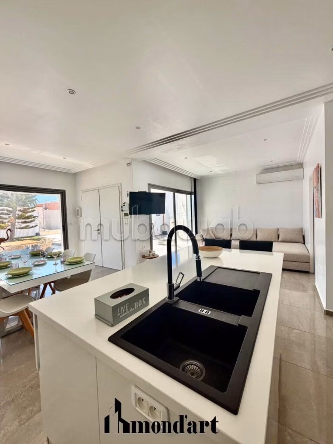 Villa Flamingo Beach within walking distance