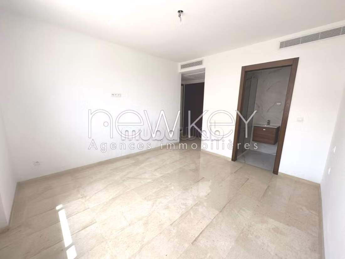 Duplex S3 con giardino in affitto ai Giardini di Cartagine