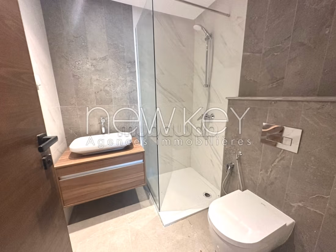 Duplex S3 con giardino in affitto ai Giardini di Cartagine