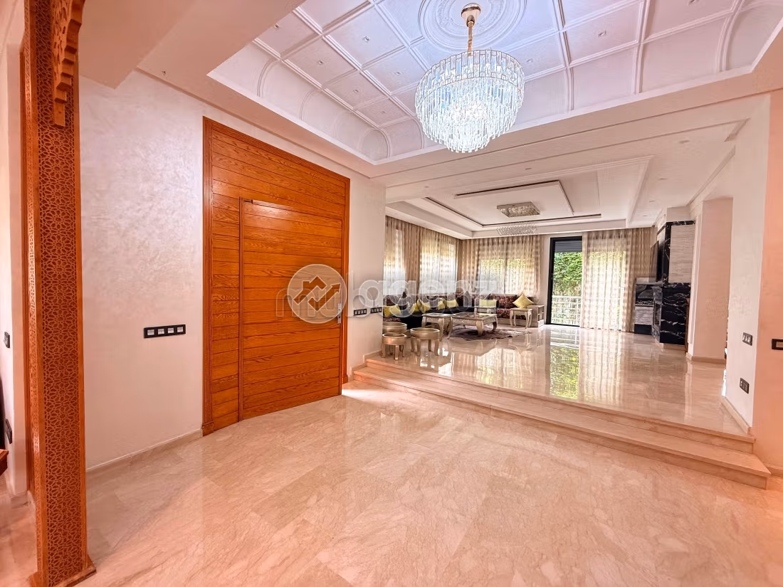 Villa for sale 390 m², 6 bedrooms Sidi Maarouf Casablanca