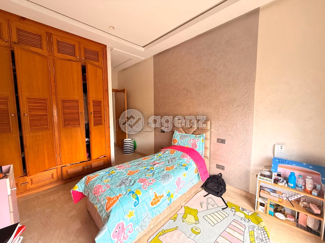 Villa for sale 390 m², 6 bedrooms Sidi Maarouf Casablanca
