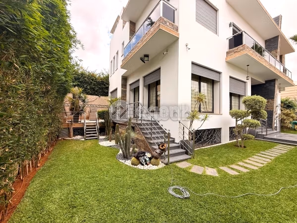 Villa en venta de 390 m², 6 habitaciones Sidi Maarouf Casablanca