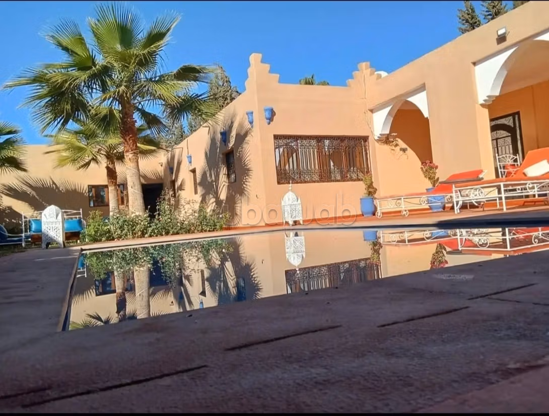 Bella casa con giardino e piscina privata situata sulla strada per Ouarzazate km18 da Marrakech