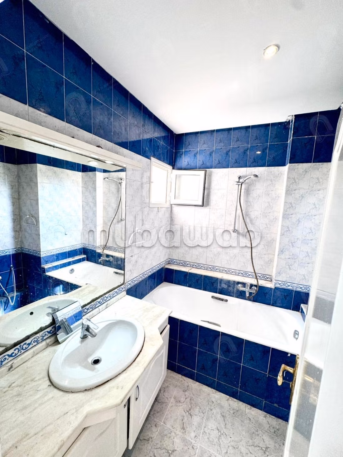 A vendre appartement S3 hst au bardo