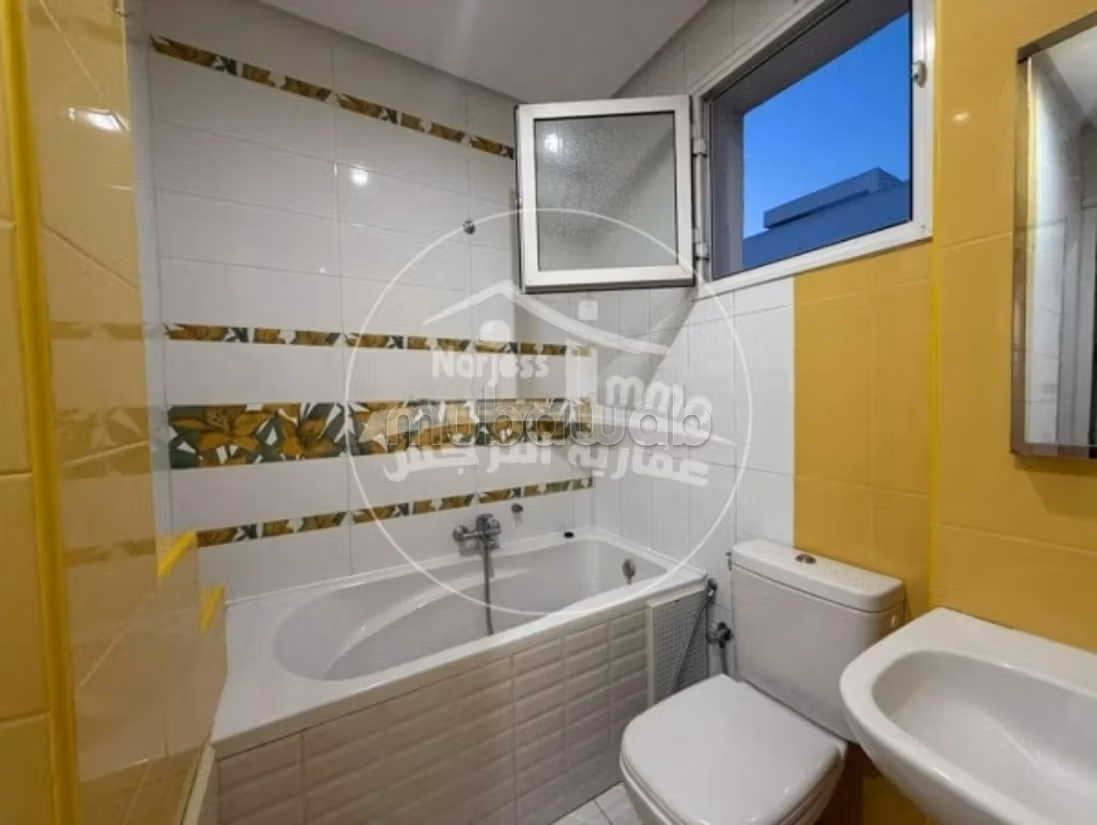 S2 al 1° piano di una villa a Khezema Ouest