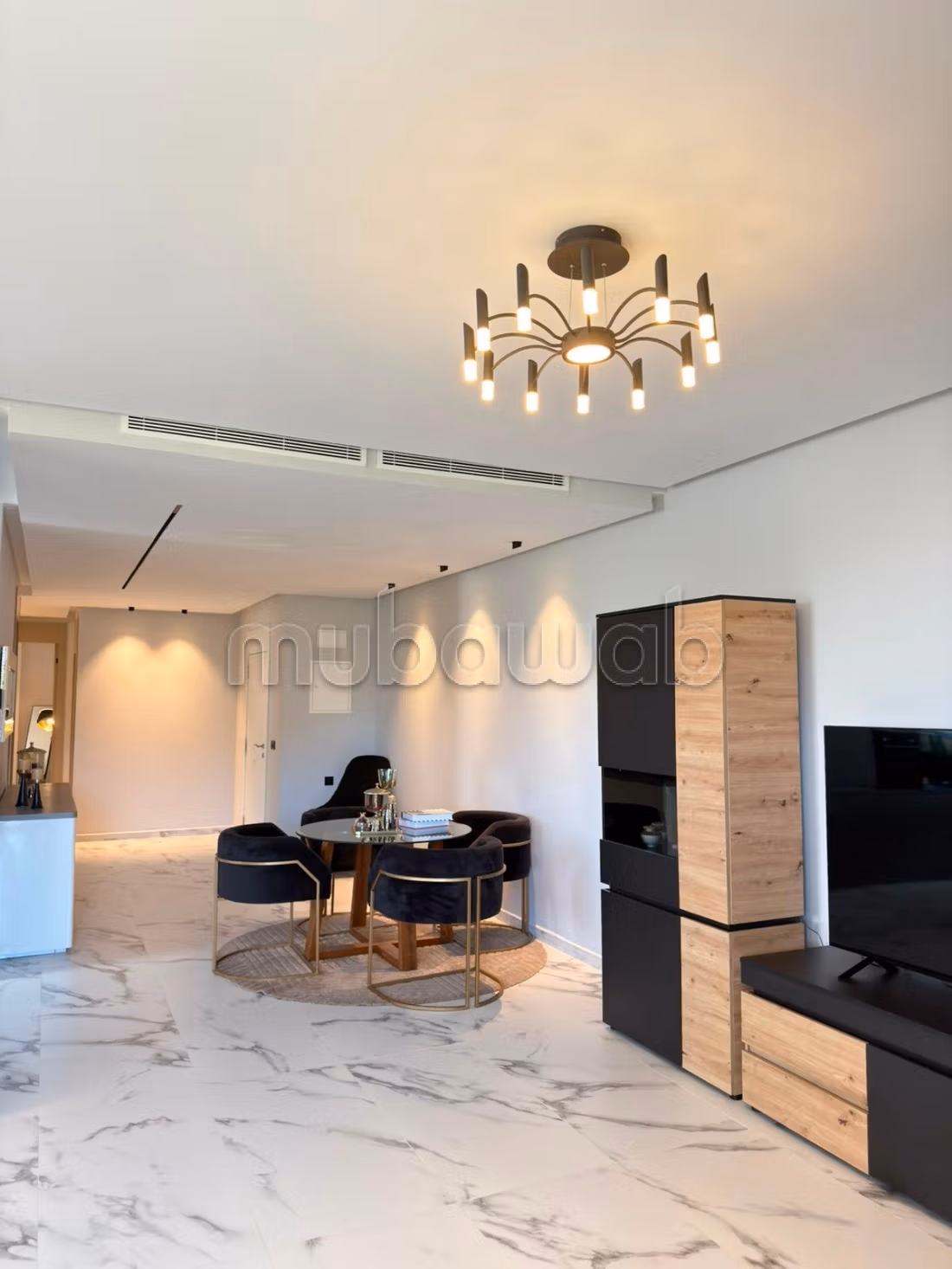 A LOUER: Appartement d’exception face aux montagnes