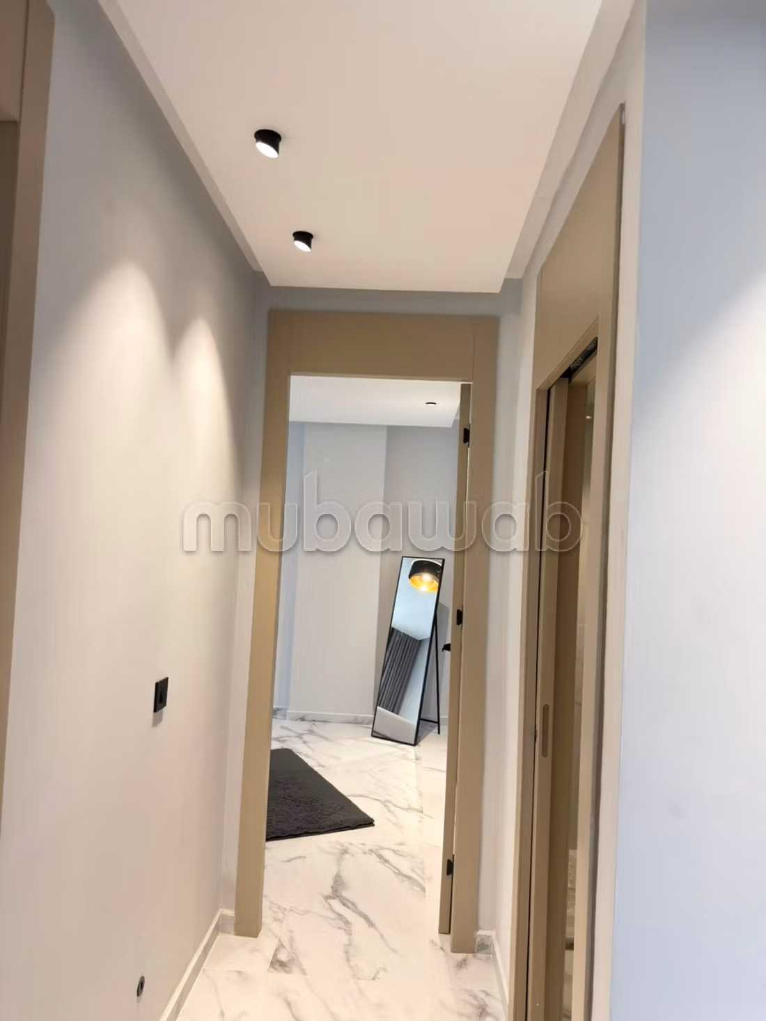 A LOUER: Appartement d’exception face aux montagnes