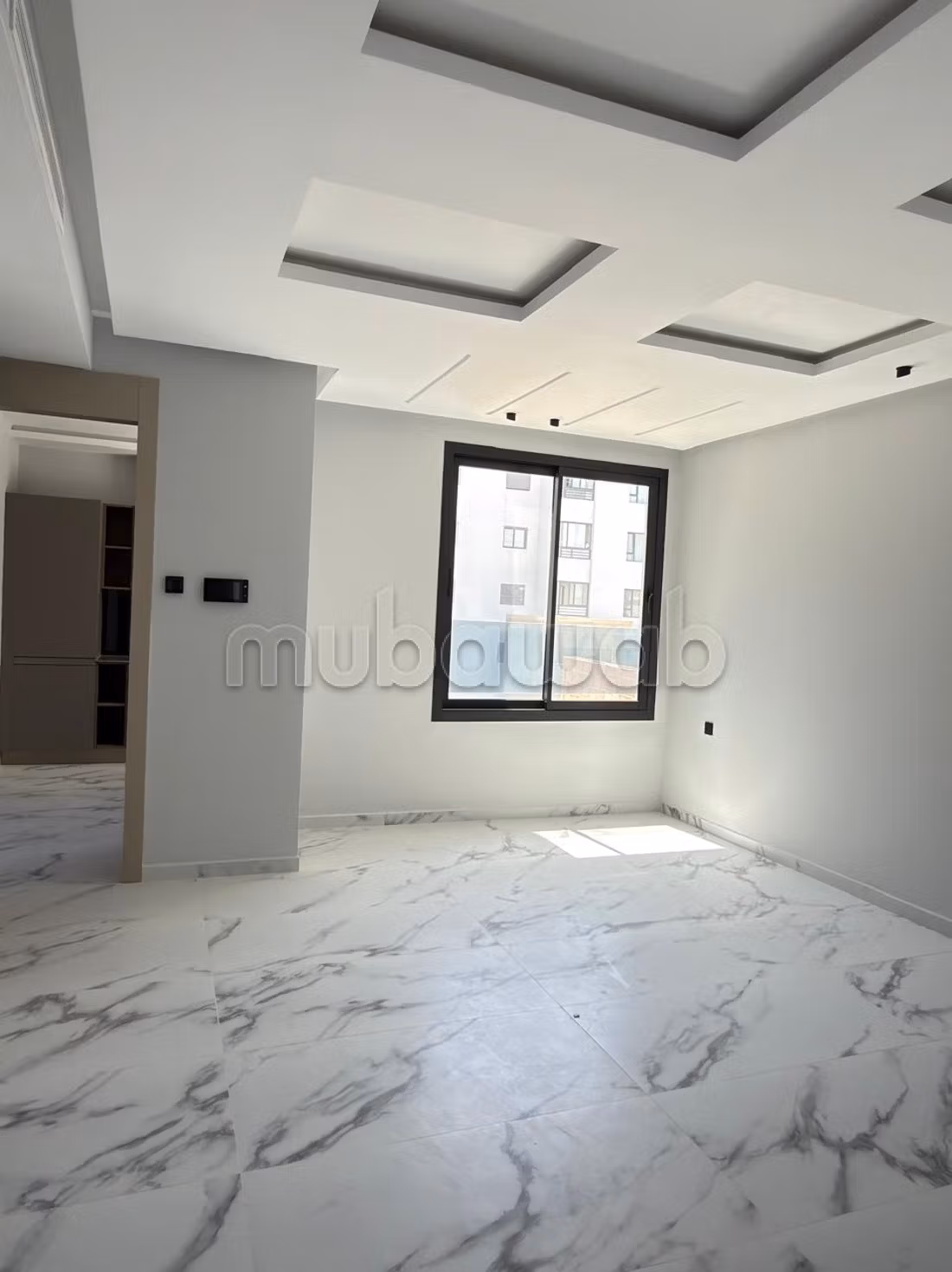 A LOUER: Bel appartement vide jamais habité — 2