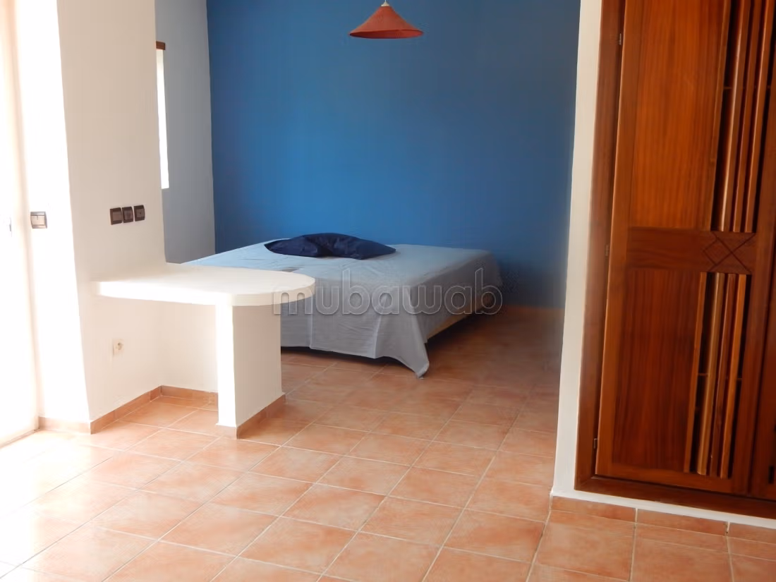 Villa cerca del mar en residencia con piscina