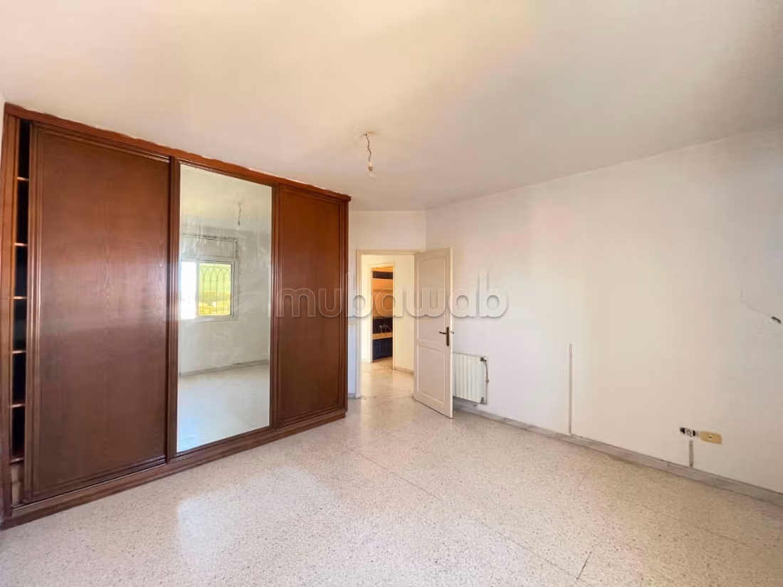 A vendre un Appartement en S2 à ain Zaghouan