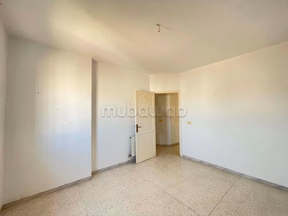 A vendre un Appartement en S2 à ain Zaghouan