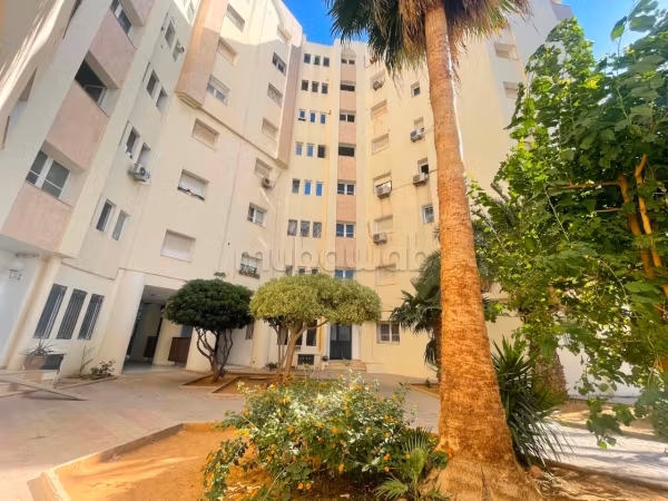 A vendre un Appartement en S2 à ain Zaghouan