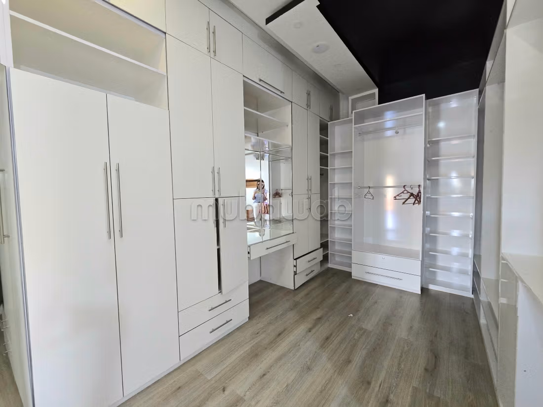Superba villa in vendita a 12 minuti dal centro