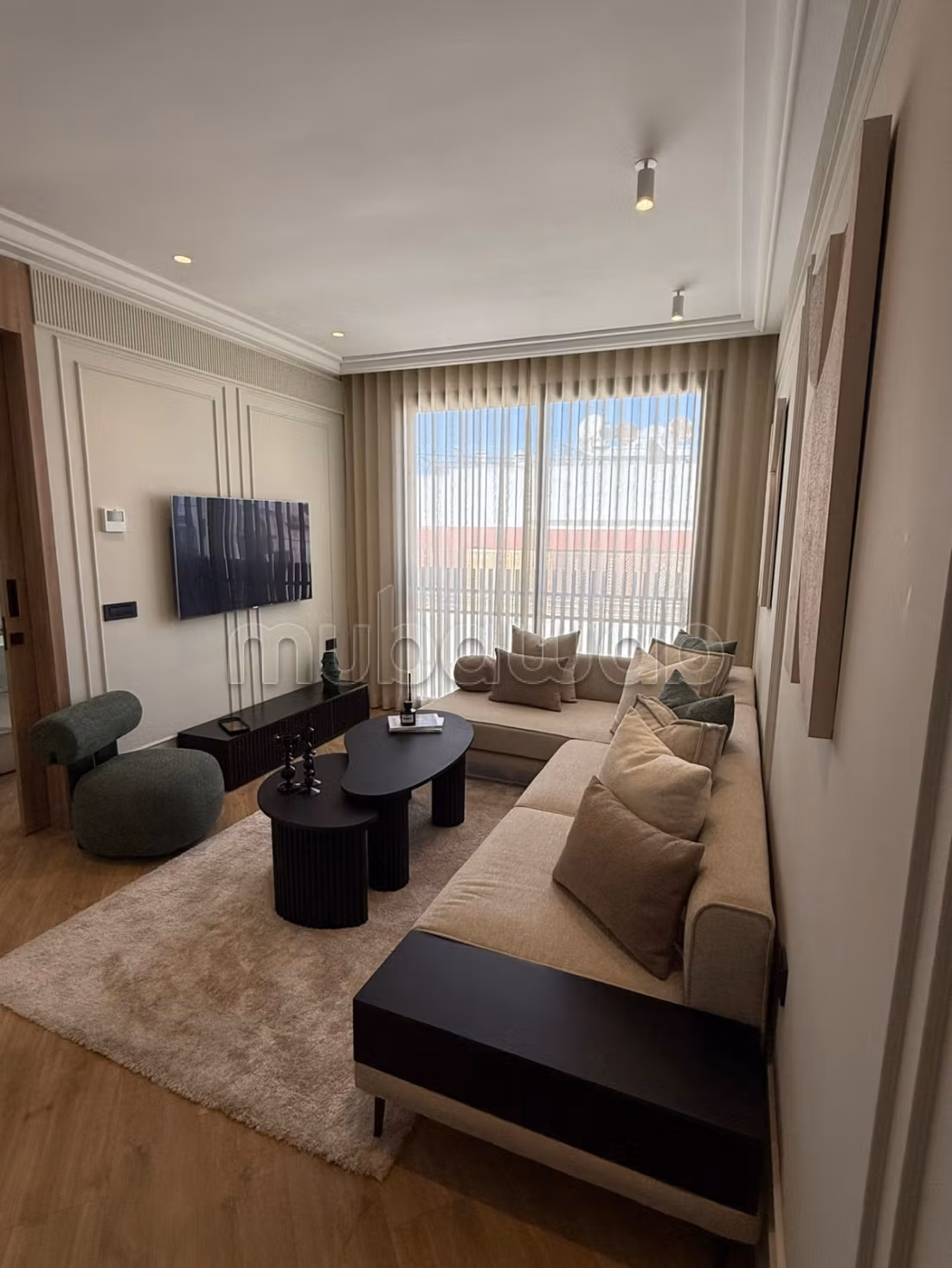 Très bel appartement en location à Bourgogne Ouest
racine. 2 pièces. Meublé — 2