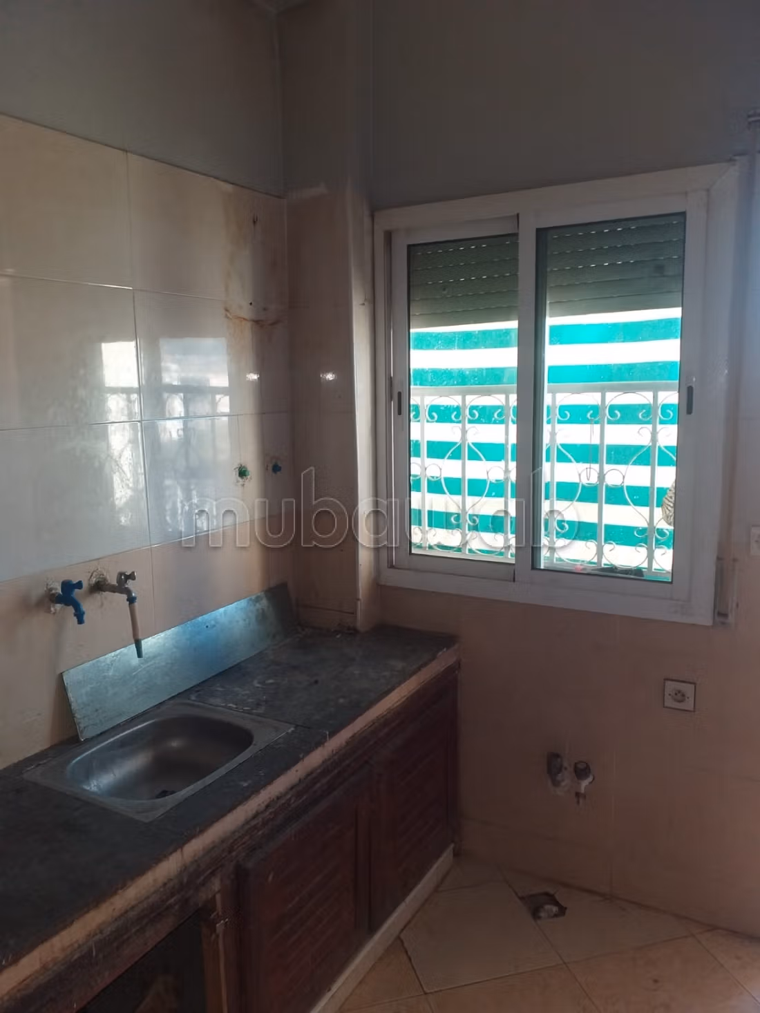 Appartement 95 m² à Zone Industrielle Bensouda — 4