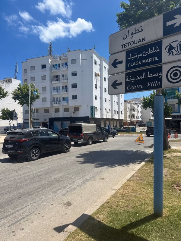 Mooie getitelde en gemeubileerde appartement te koop in Martil