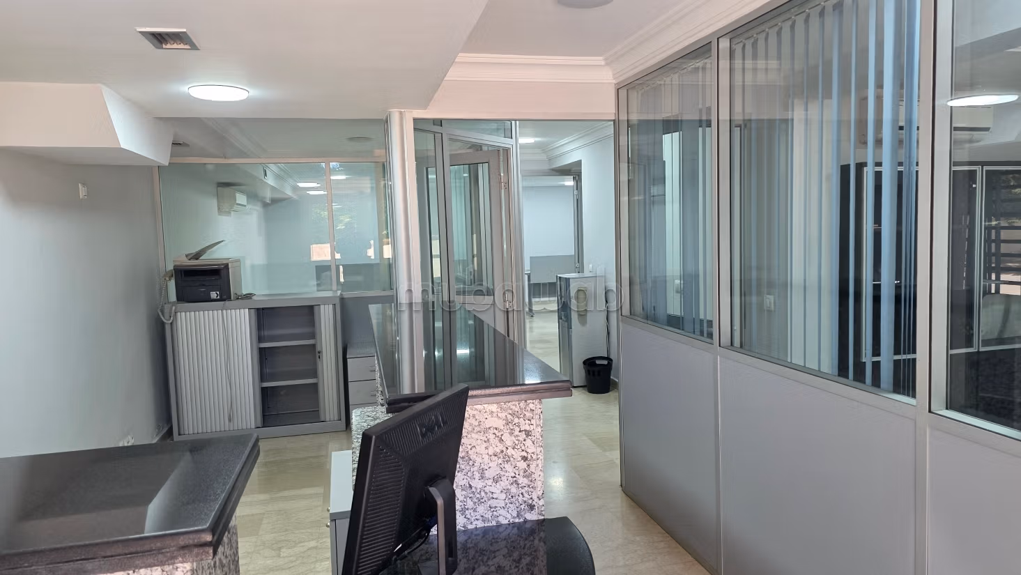Office for rent Hamria Center in Meknes Ground floor 120 meters and first floor 90 m