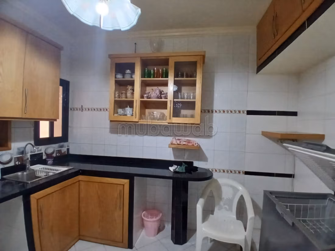 منزل R2 مع سرداب ومتجر للبيع Casa