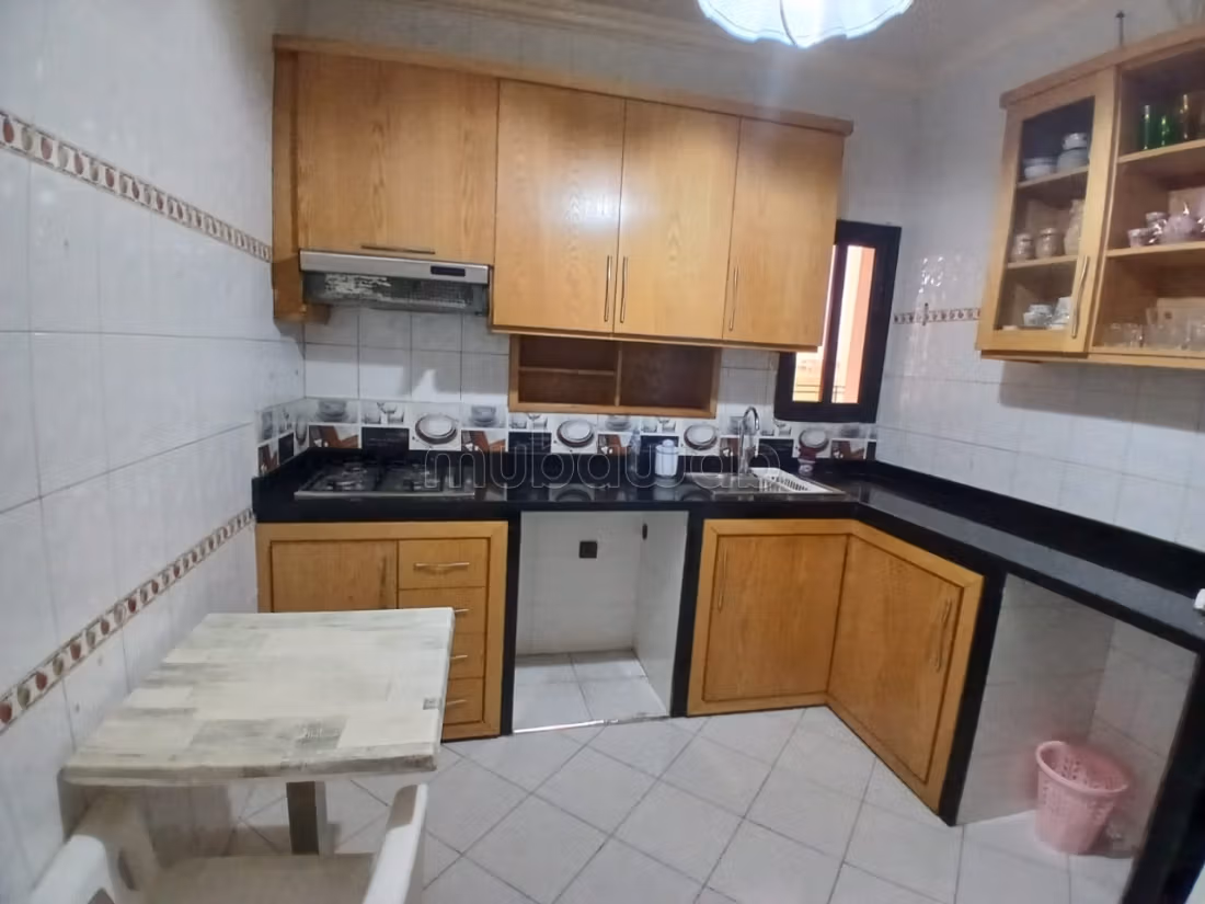 منزل R2 مع سرداب ومتجر للبيع Casa