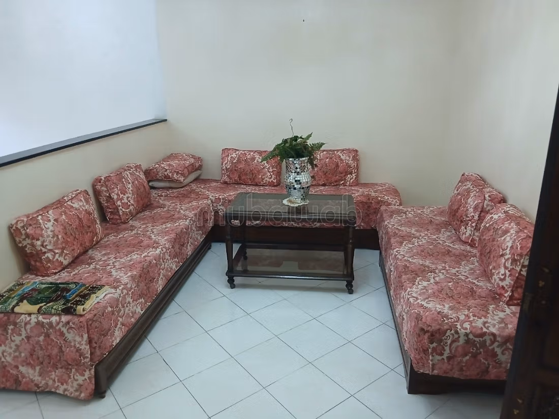 منزل R2 مع سرداب ومتجر للبيع Casa