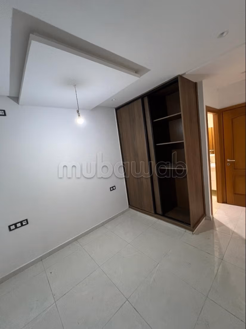 Aparentemente S2 en venta con terraza en buen estado