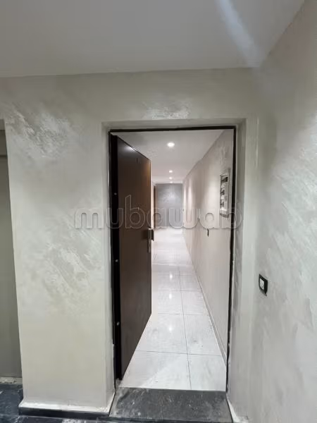 Aparentemente S2 en venta con terraza en buen estado