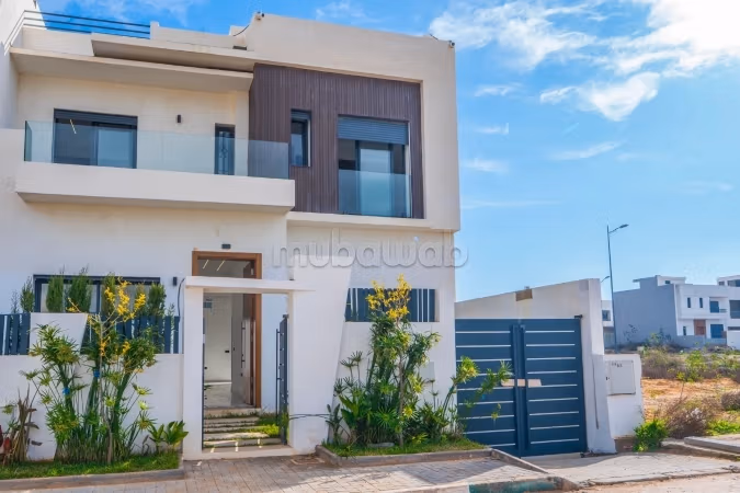 Land villa R2 cellar and pool Victoria Bouskou