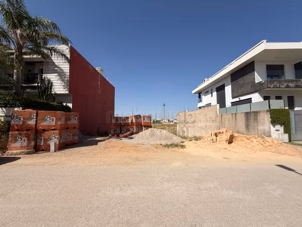 Terrain villa 352 m² à vendre route immouzer 
Fès