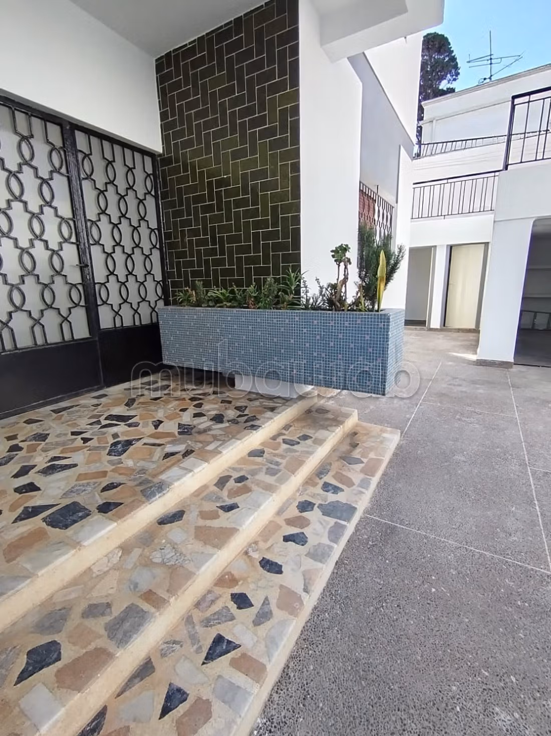 Te huur - Luxe villa van 400 m² · Frankrijk Stad