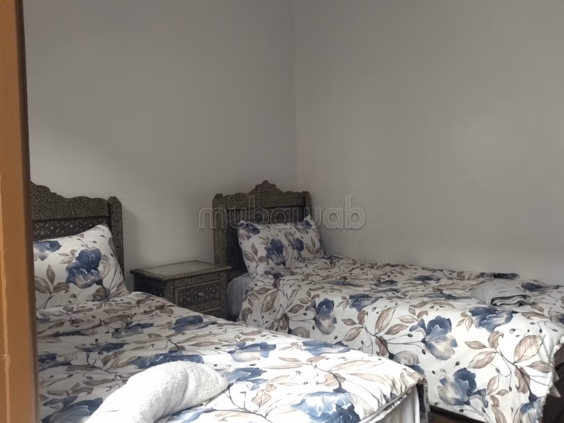 Riad te koop in het toeristische dorp Bab Lakhmis 4 grote kamers. Gemeubileerd