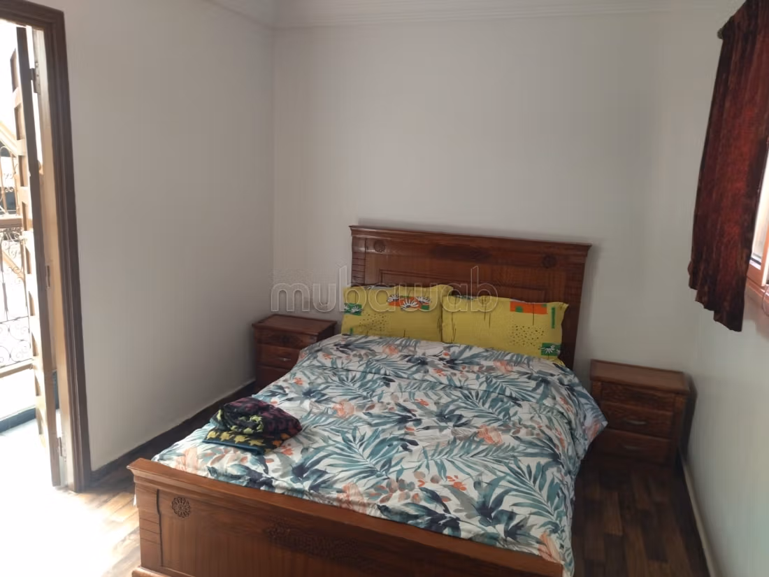 Riad te koop in het toeristische dorp Bab Lakhmis 4 grote kamers. Gemeubileerd
