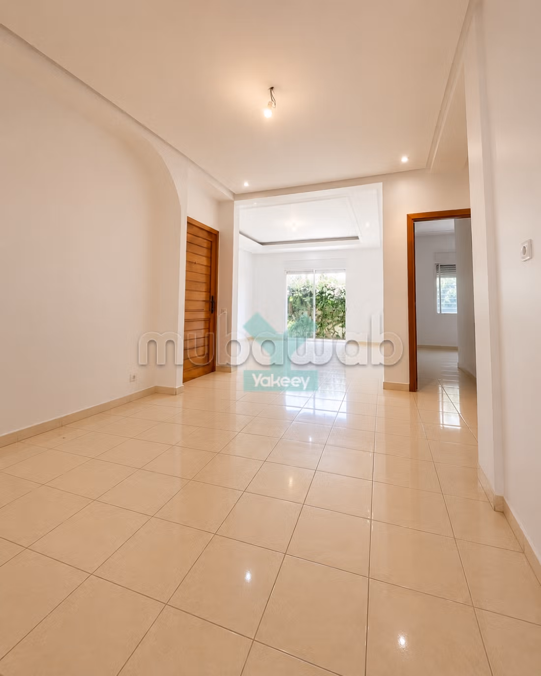 Rare rez de jardin à ain diab
3 chambres
