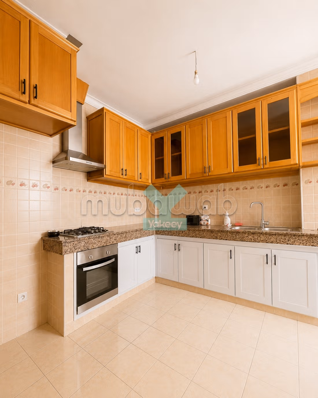 Rare rez de jardin à ain diab
3 chambres — 5