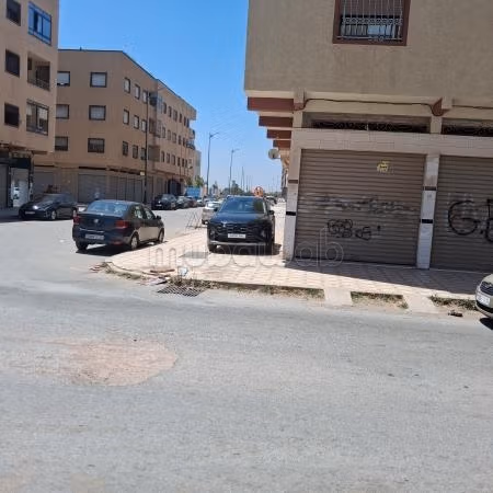 Commercial space for sale in Deroua Jawhara