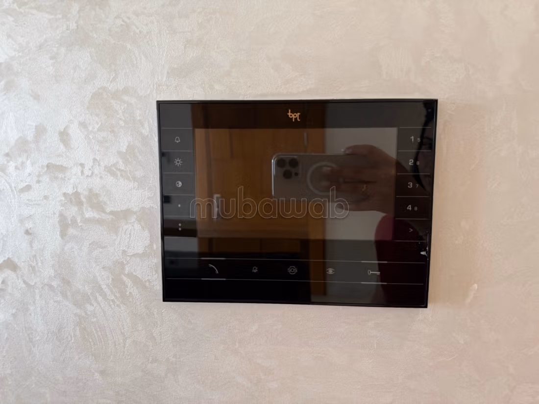 For rent - Stunning empty apartment with 3 bedrooms