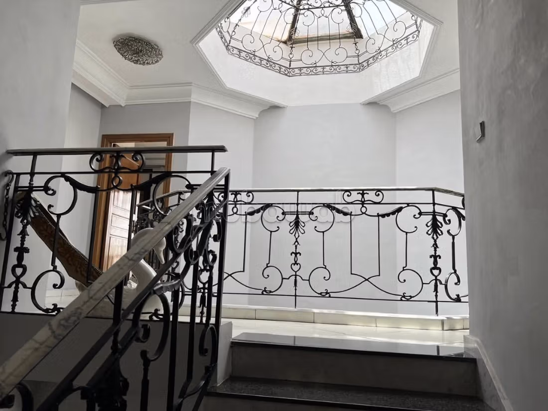 A vendre duplex 538m2 Racine