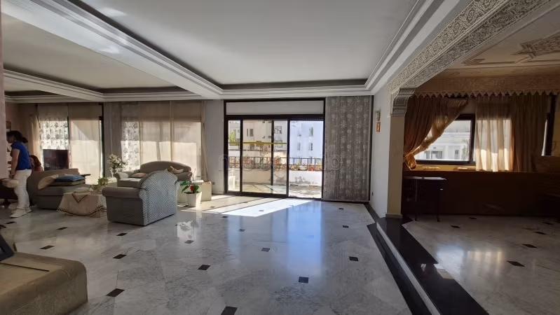 A vendre duplex 538m2 Racine