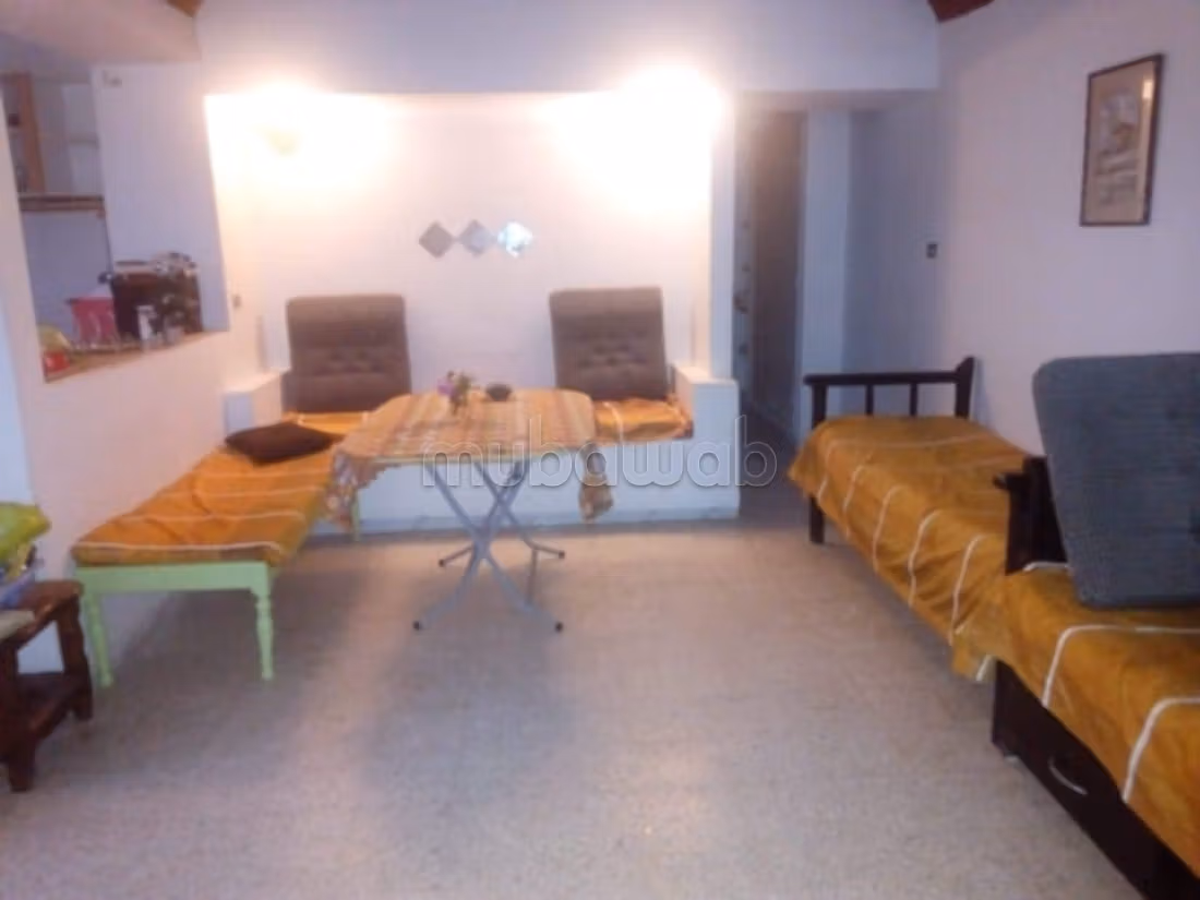 FOR RENT charming bungalow with large garden