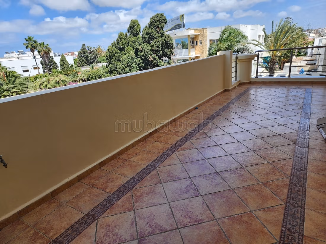 Appartement 211 m² à Ain Chock — 8